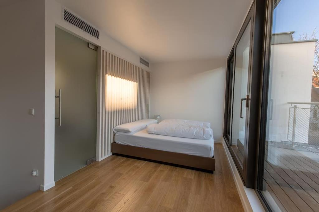 Kleines Stadthaus In Toplage Wien